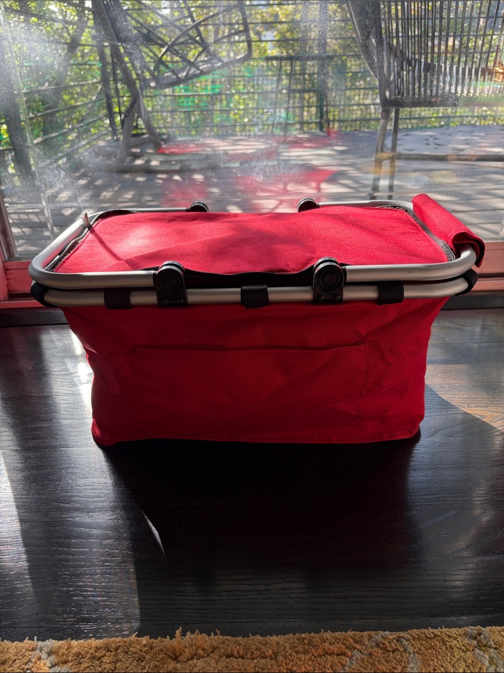 New! Collapsible Insulated Picnic Basket Market Basket Tote & 2 Picnic Blankets - Picture 3 of 9
